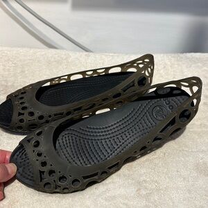 Ballerina style ladies crocs